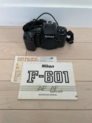 Nikon F-601 Camera Lot