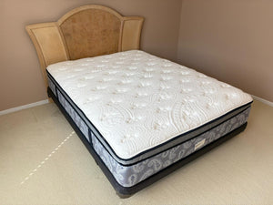 Queen Size Bed Lot