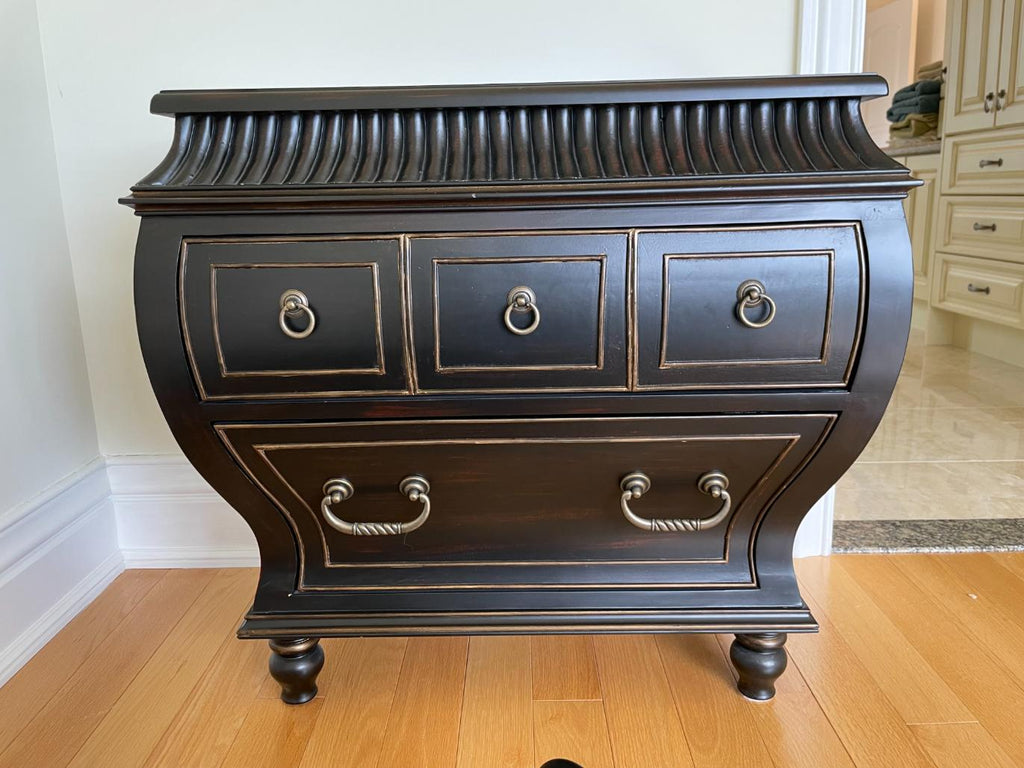 Accent Chest of Drawers