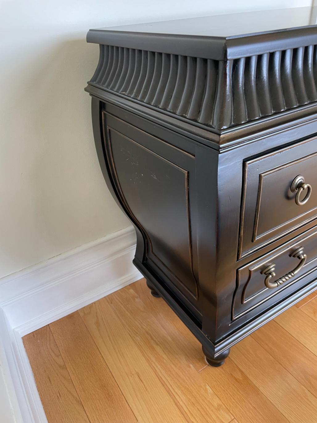 Accent Chest of Drawers