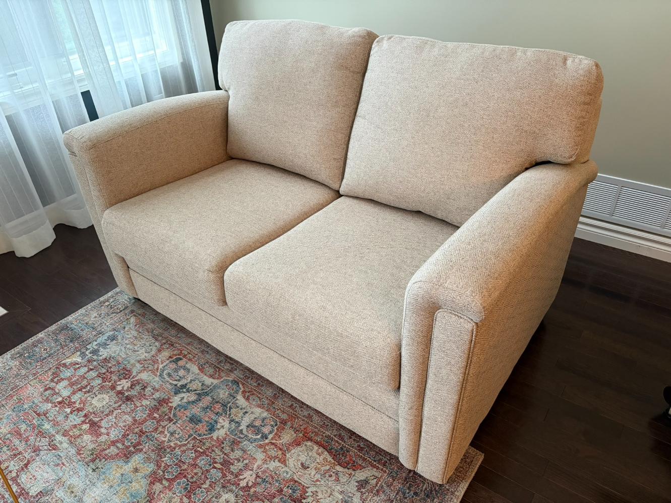 Loveseat Lot #