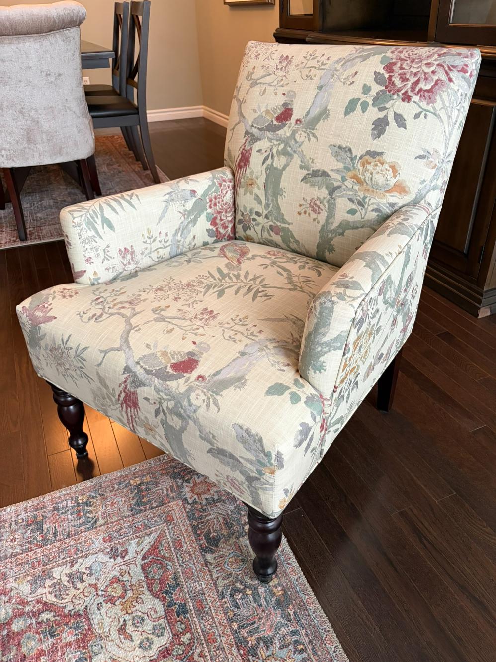 Accent Armchair Lot #1