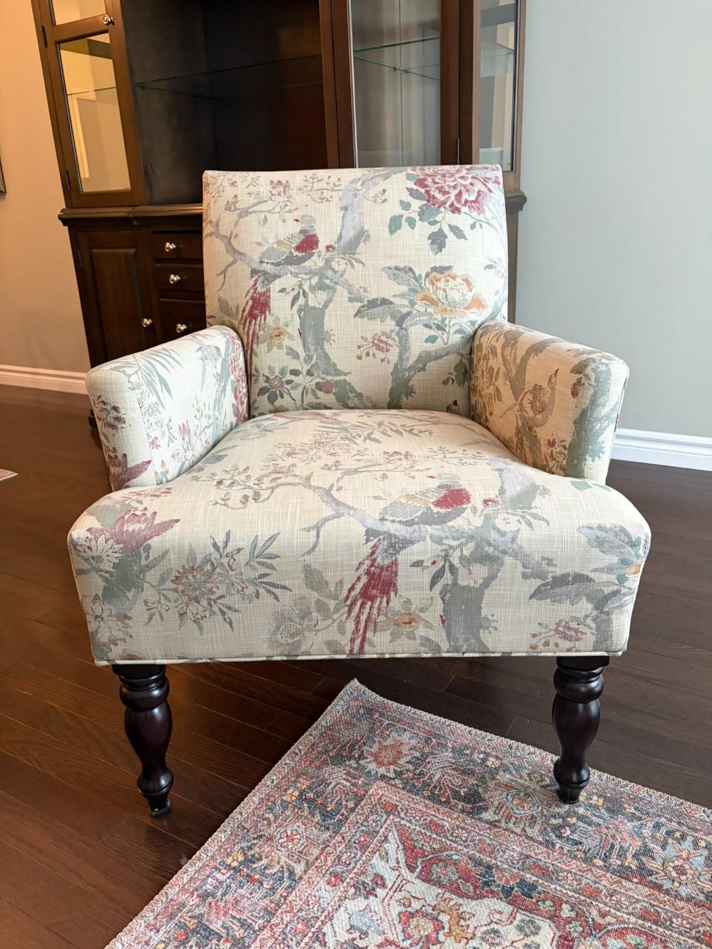 Accent Armchair Lot #1