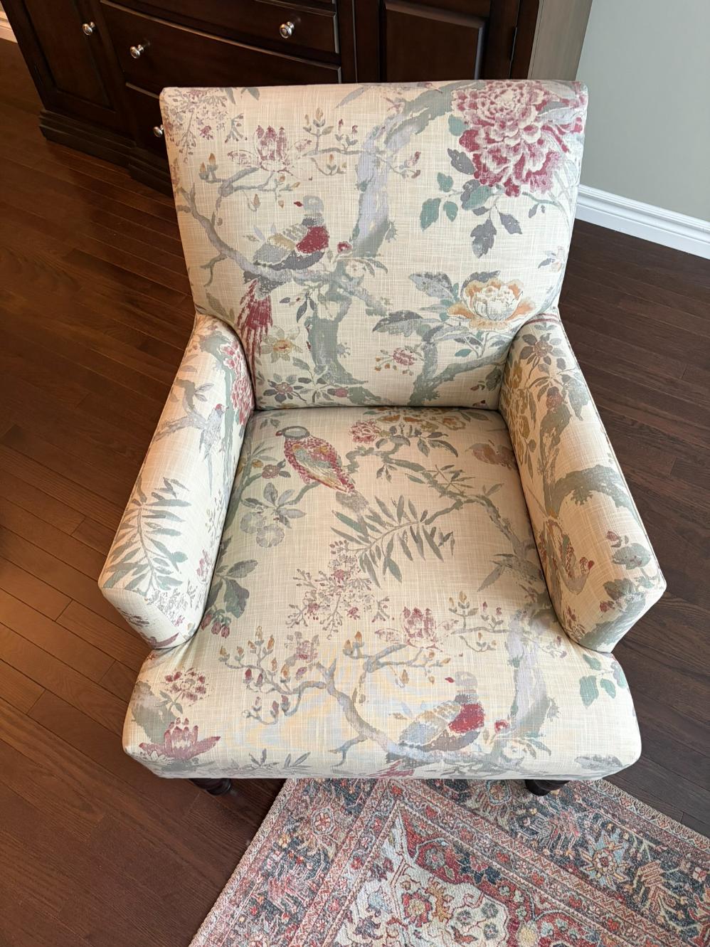 Accent Armchair Lot #1