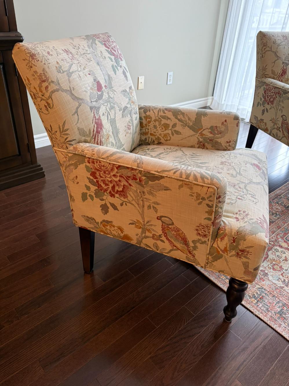 Accent Armchair Lot #1
