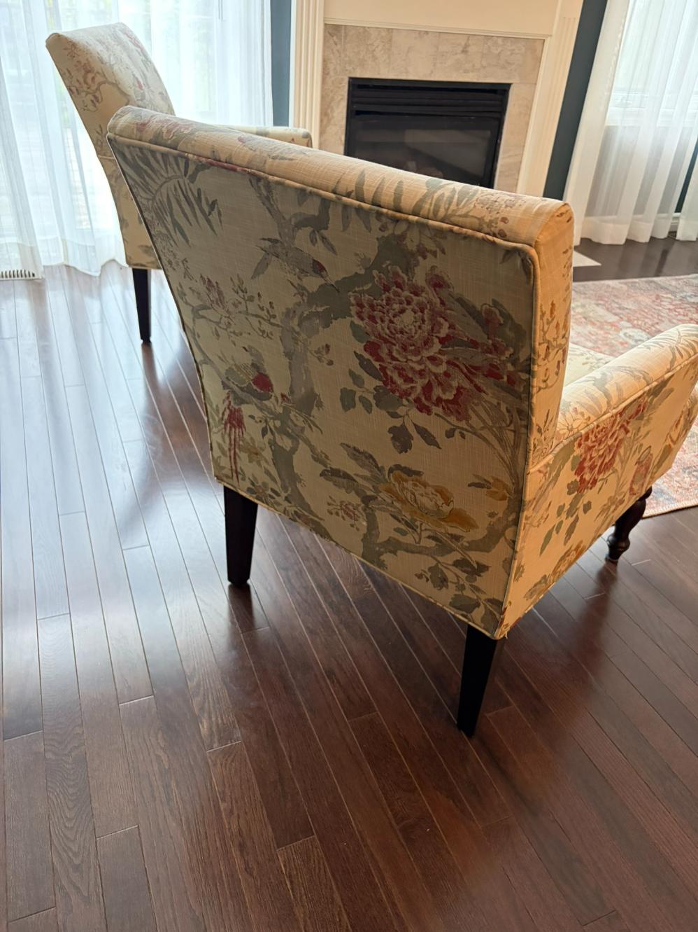 Accent Armchair Lot #1