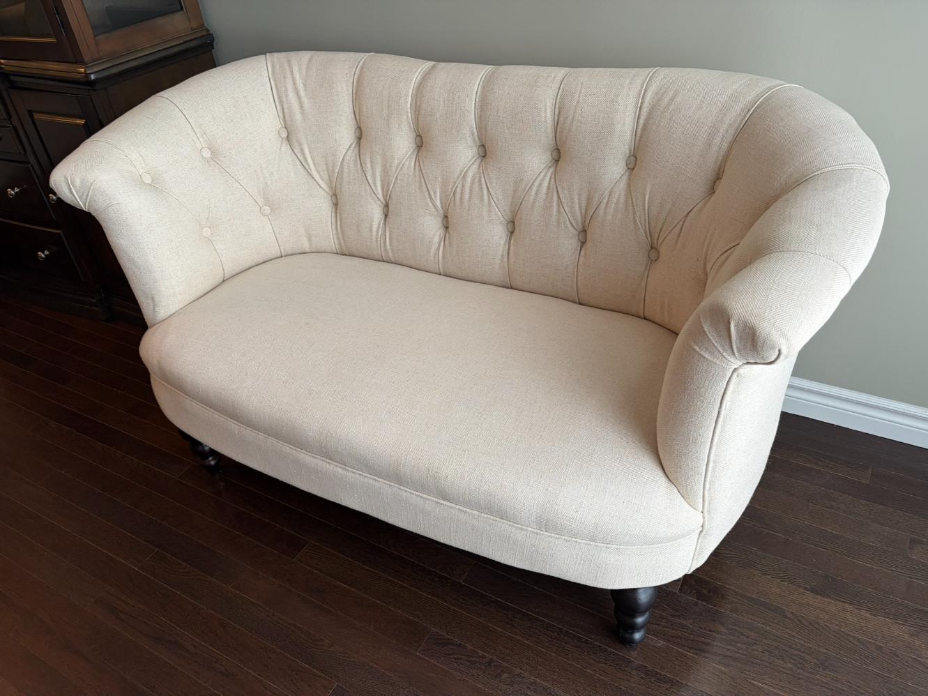 Loveseat Lot #