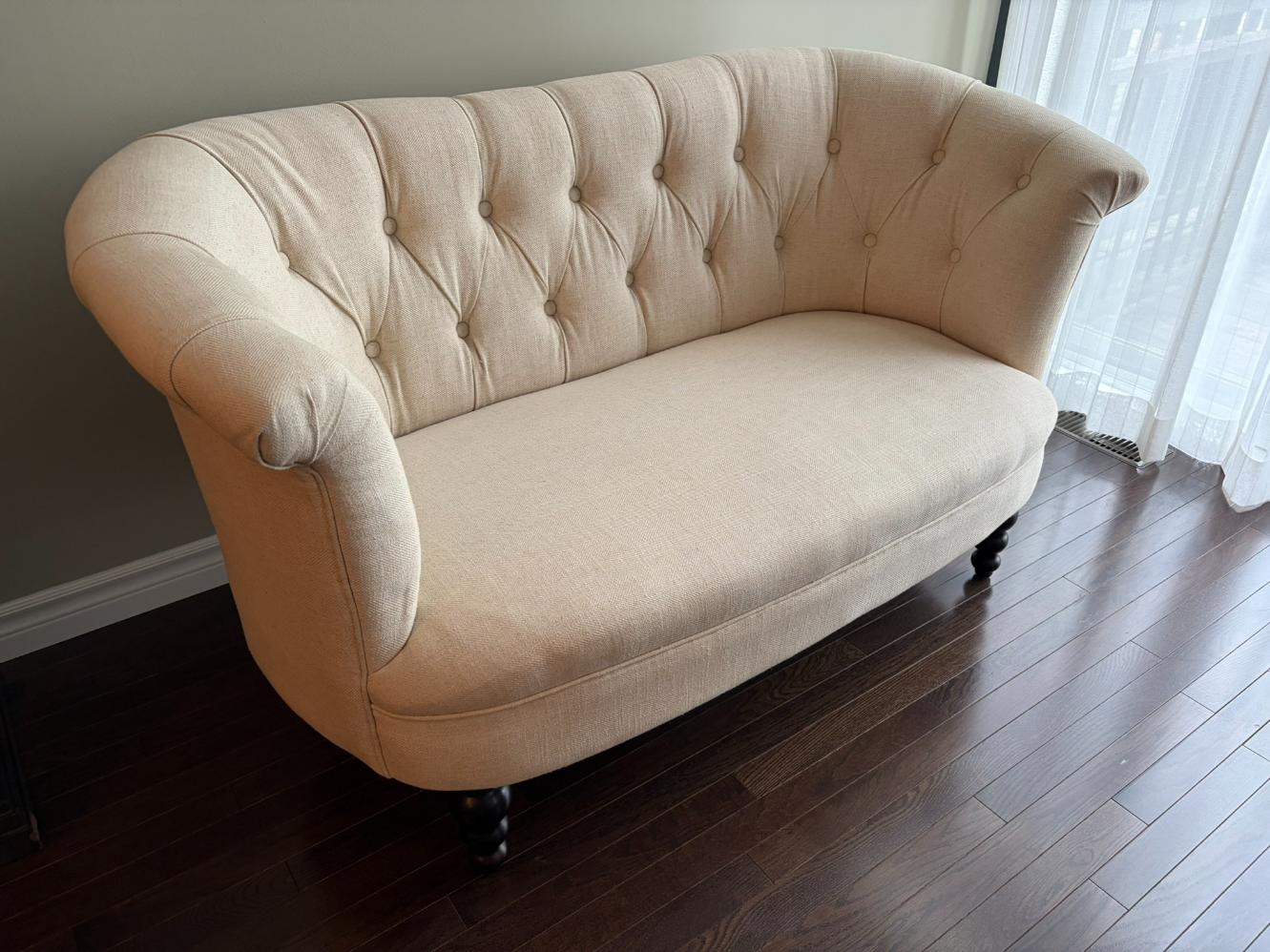 Loveseat Lot #