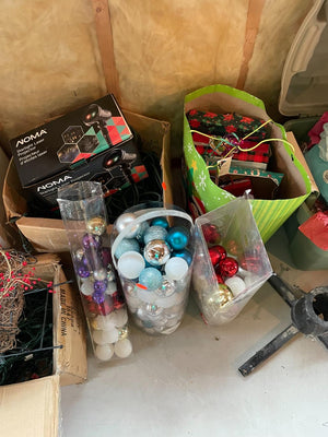 Holiday Decor Lot