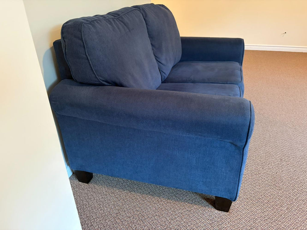 Loveseat Lot #