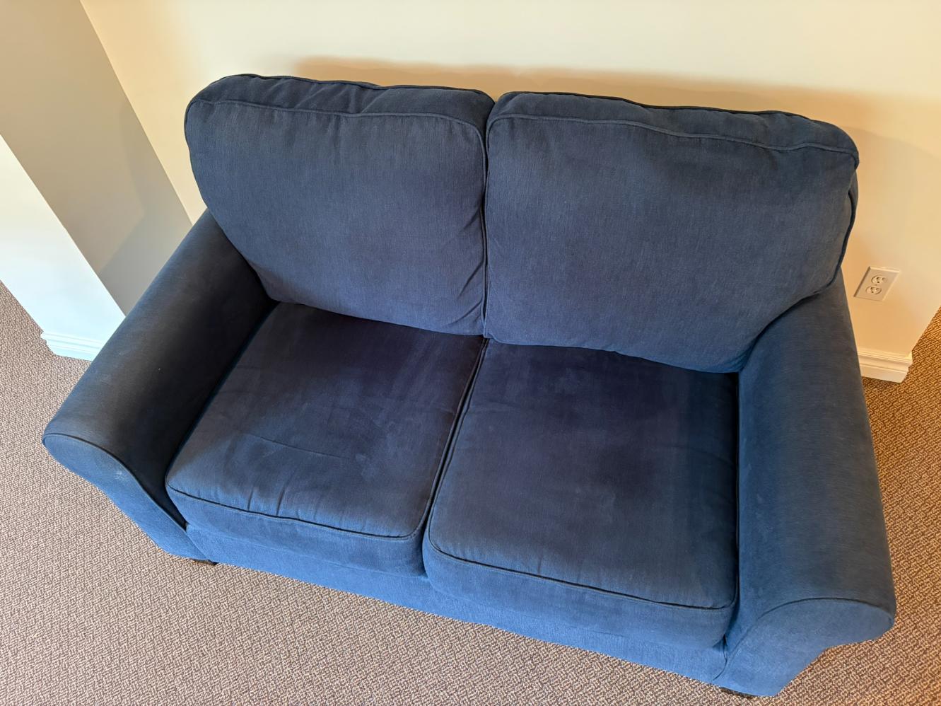 Loveseat Lot #