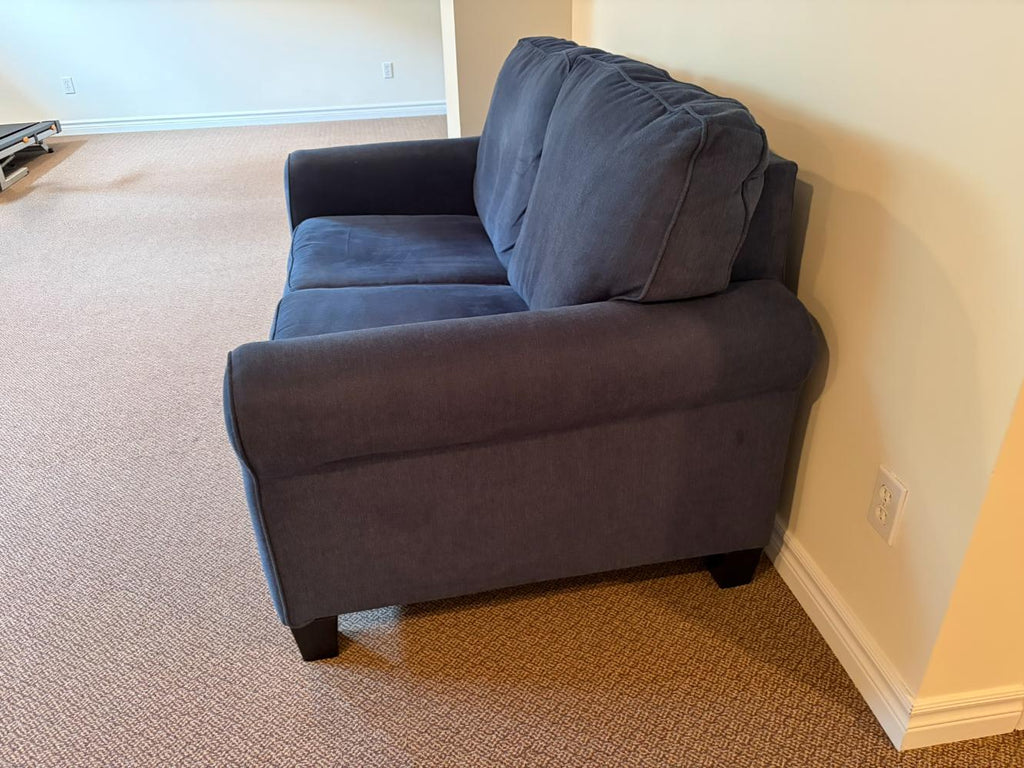 Loveseat Lot #
