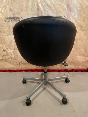 Swivel Club Chair