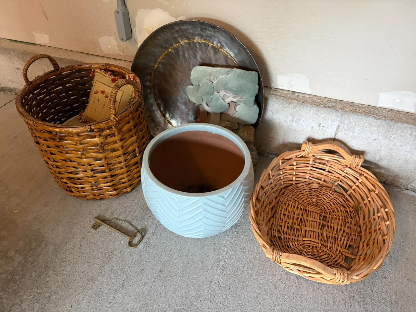 Miscellaneous Garage Lot
