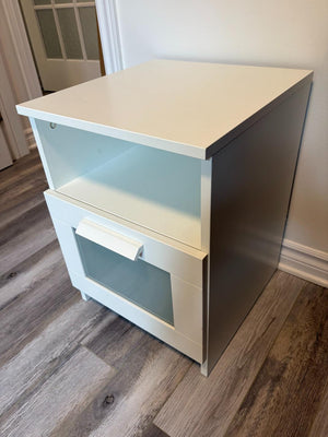 Single Nightstand Lot #1