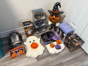 Halloween Decor Lot