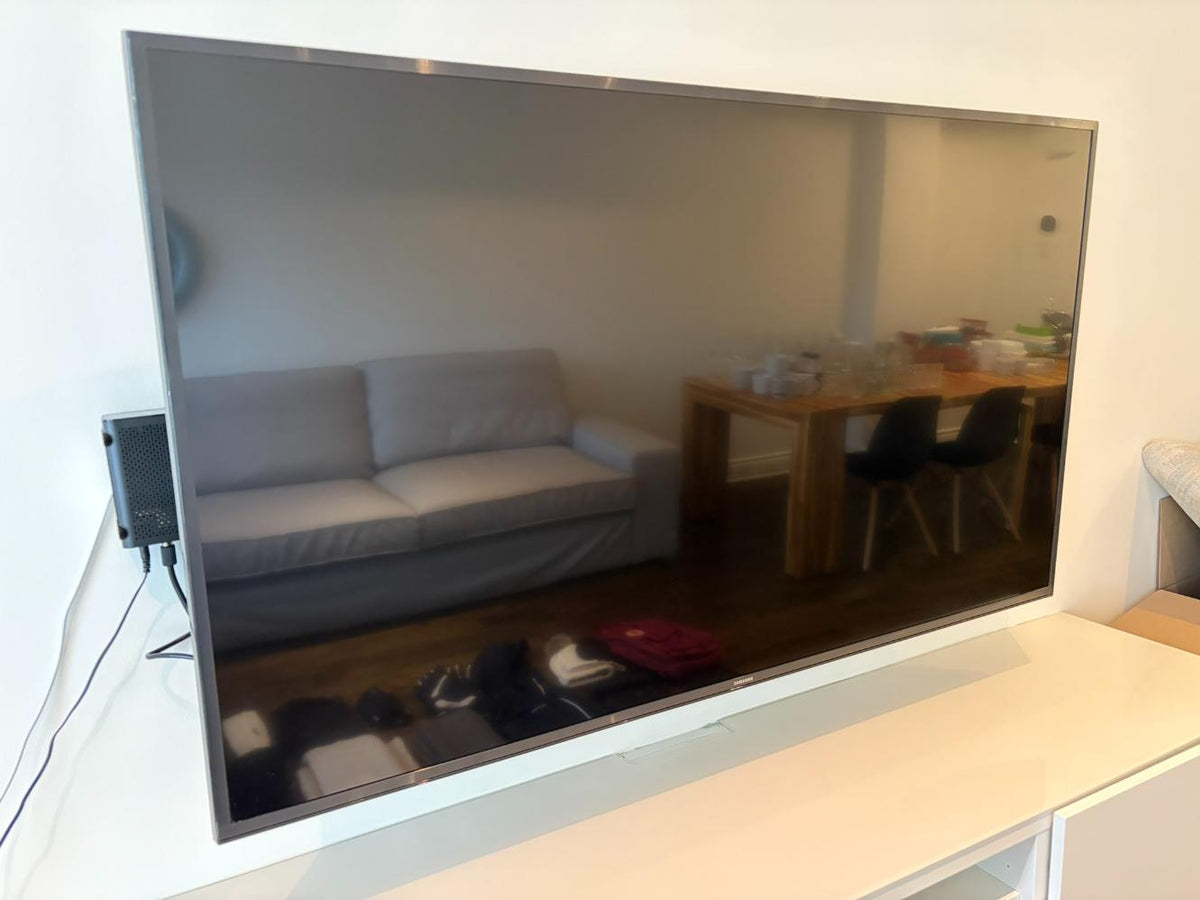 55” Samsung 4K UHD Smart LED Television UN55MU6300F
