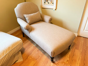 Chaise Lounge on Casters