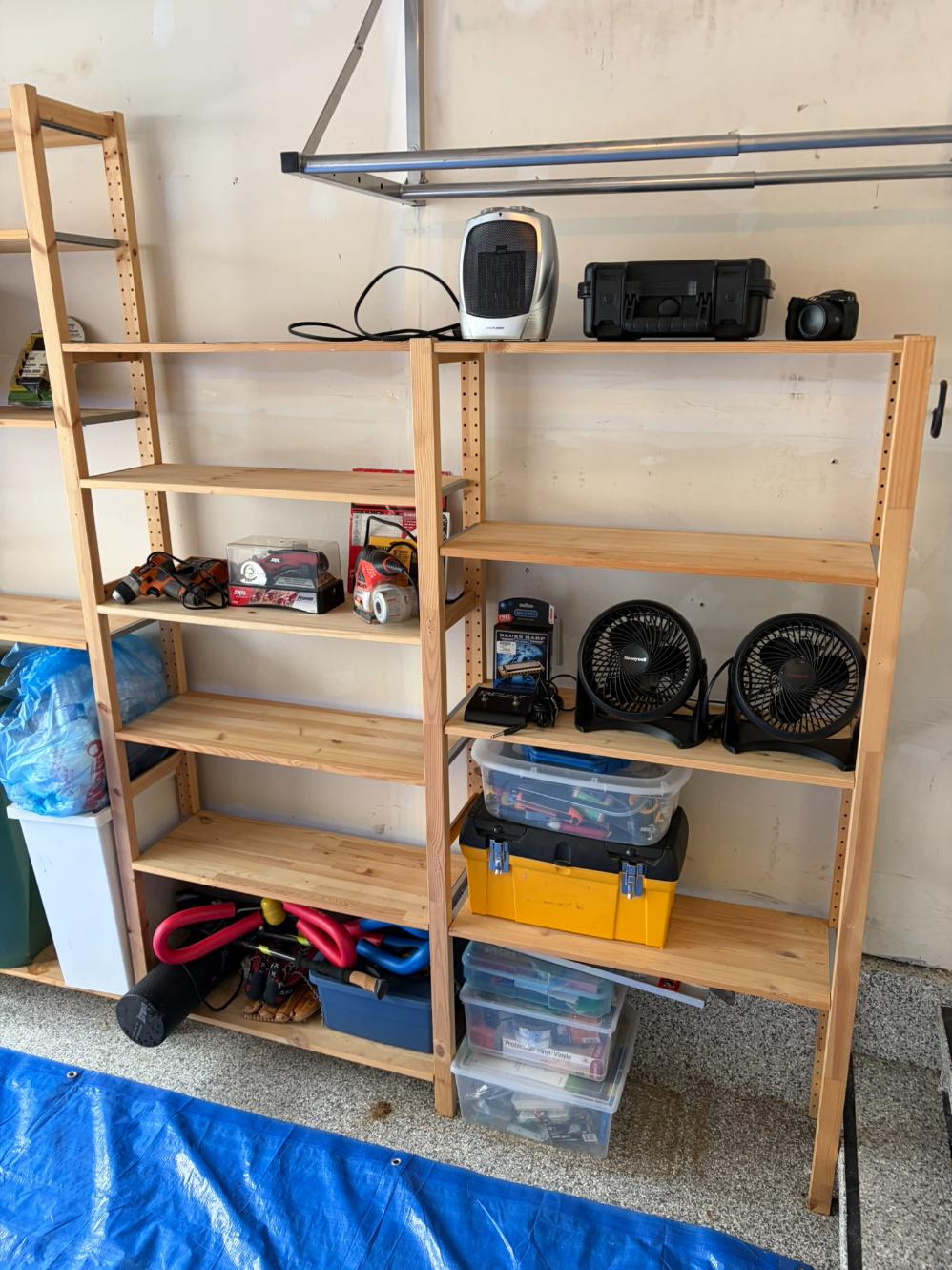 Wall Unit Shelving Rack Lot #2