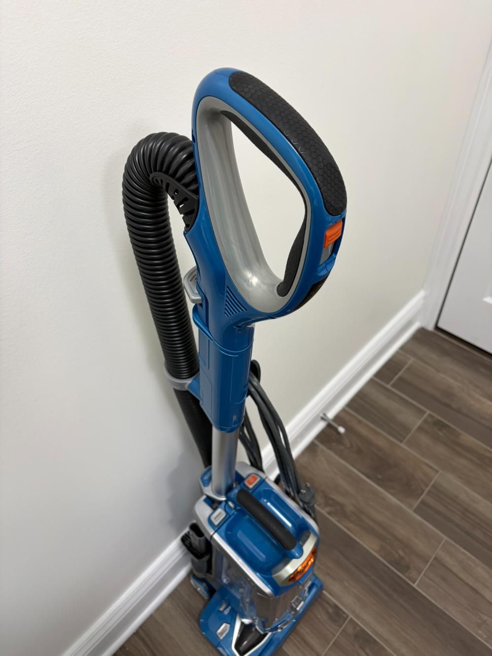 Shark DuoClean Upright Vacuum NV800C