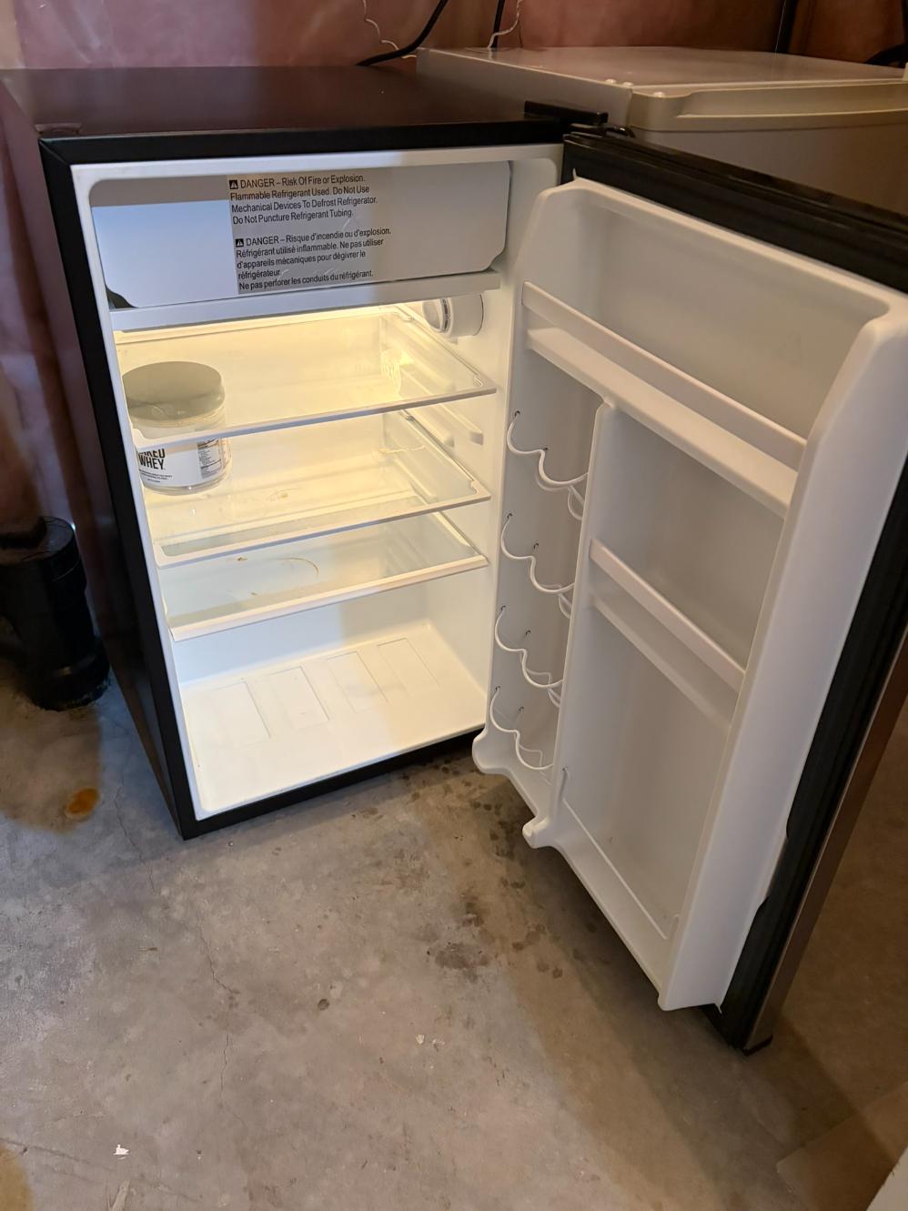 Whirlpool Stainless Bar Fridge WH43S1E