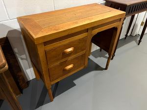 Desk Lot #2