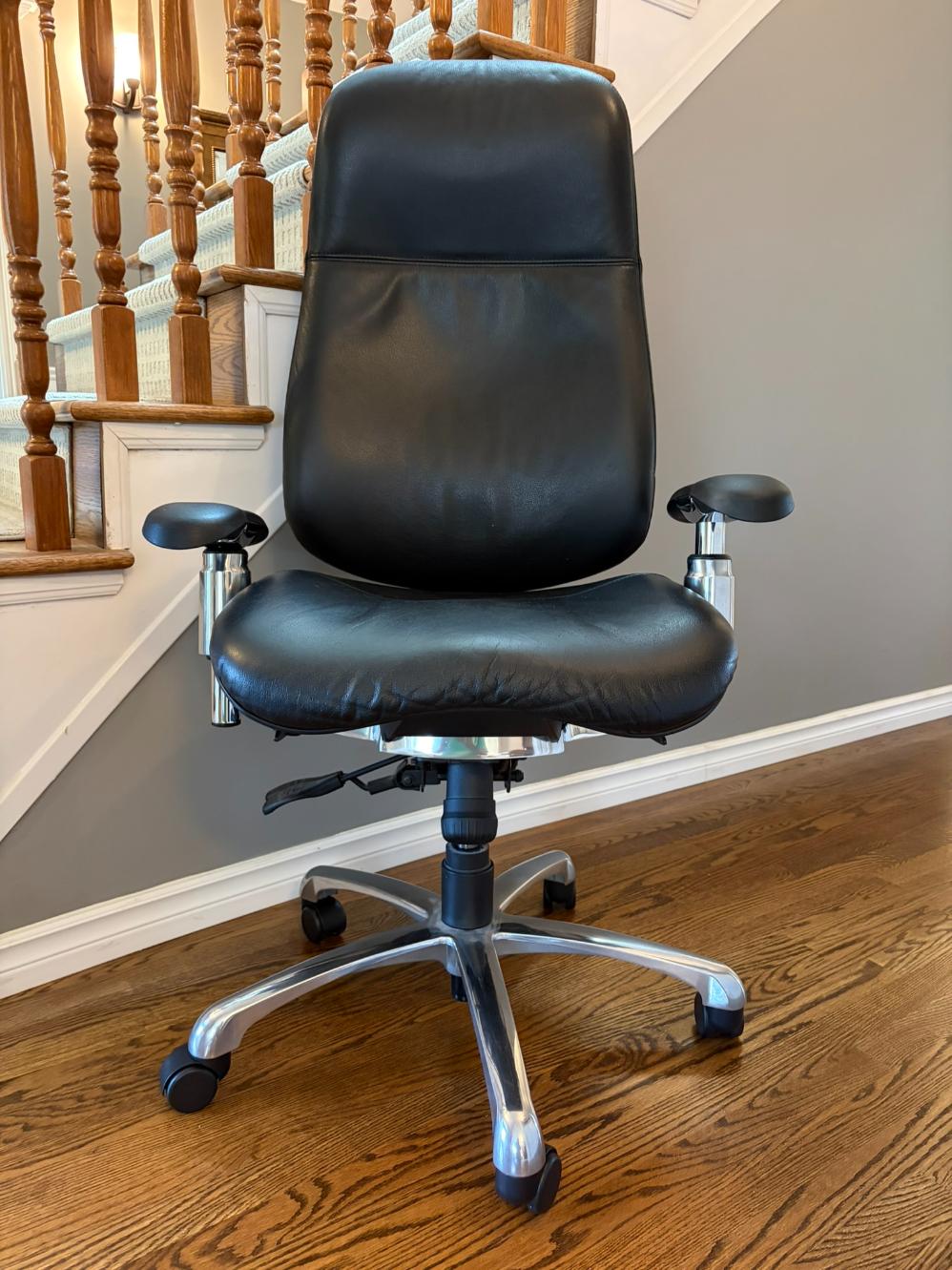 Swivel Armchair Lot #1