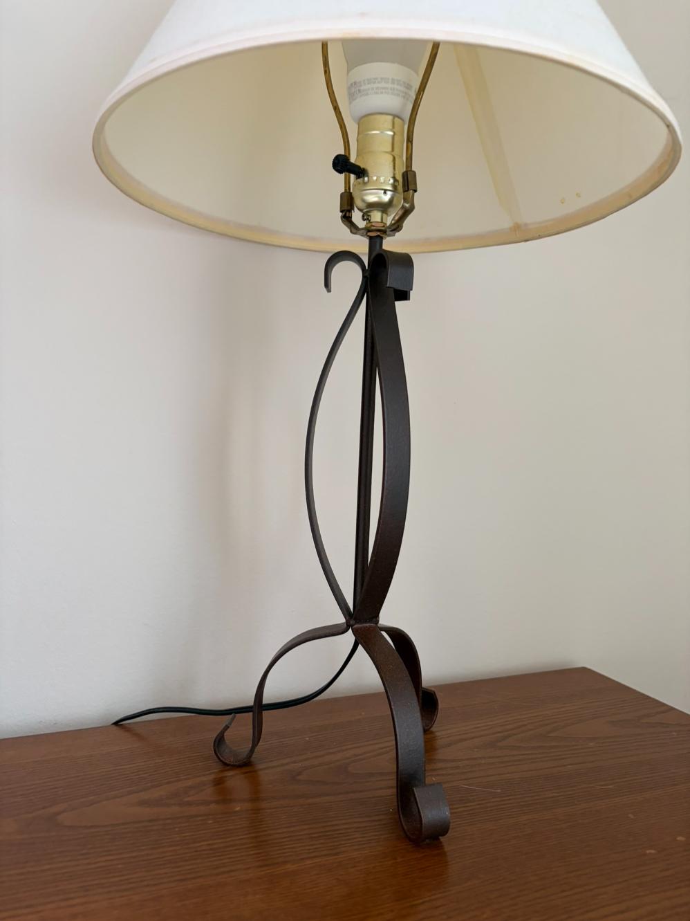 Single Table Lamp Lot #