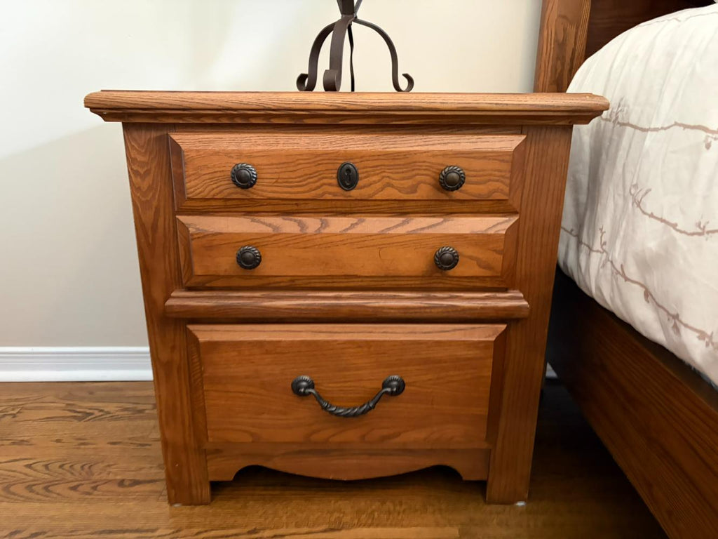 Single Nightstand Lot #
