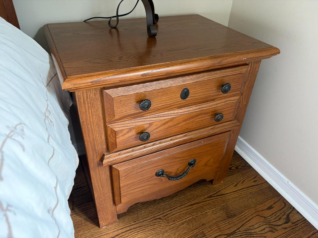 Single Nightstand Lot #