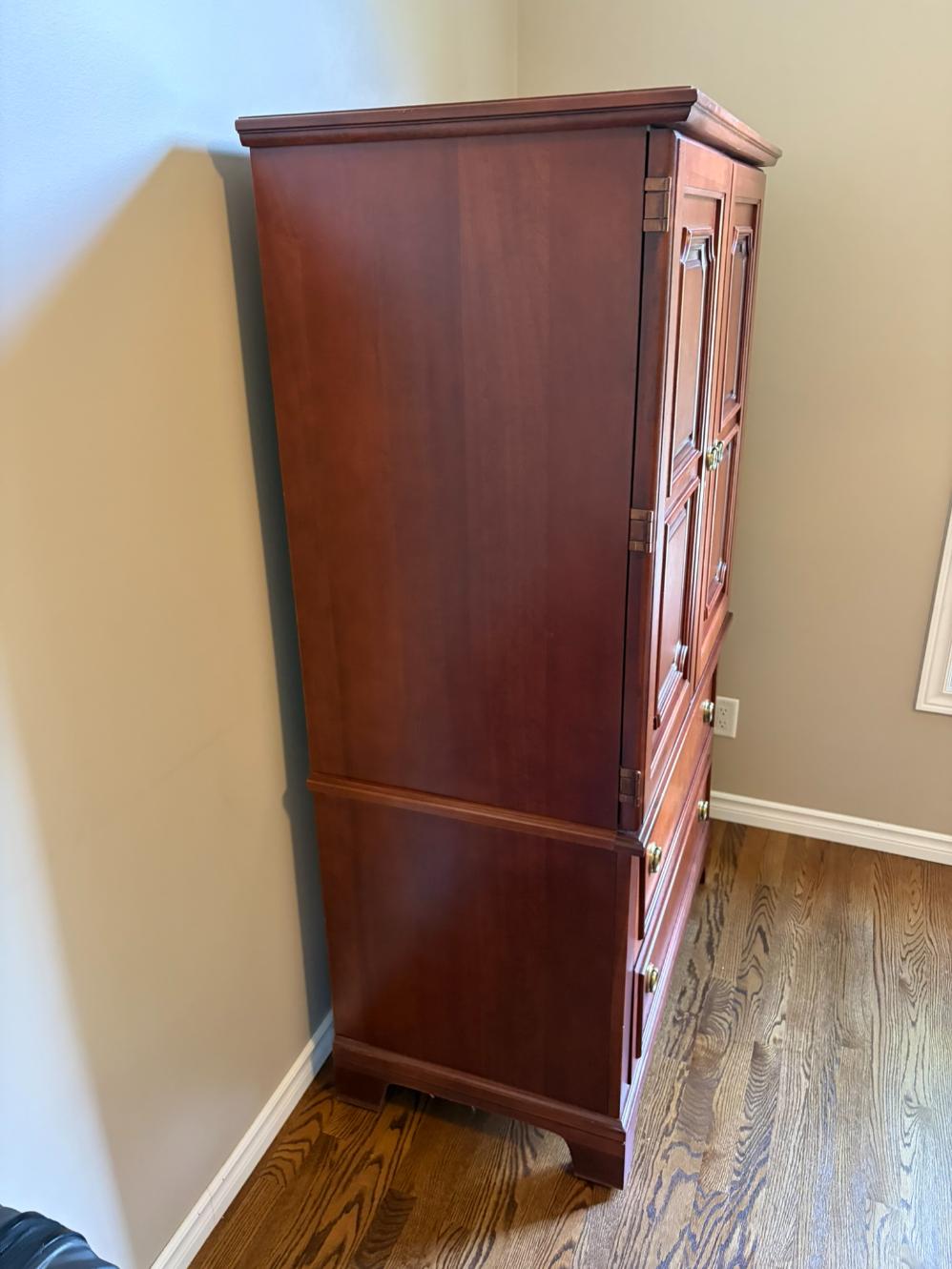 Vaughan-Bassett Wardrobe Lot #
