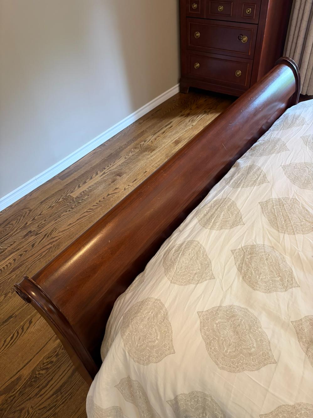 Vaughan-Bassett Queen Size Bed Frame