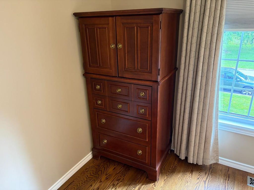 Vaughan-Bassett Wardrobe Lot #