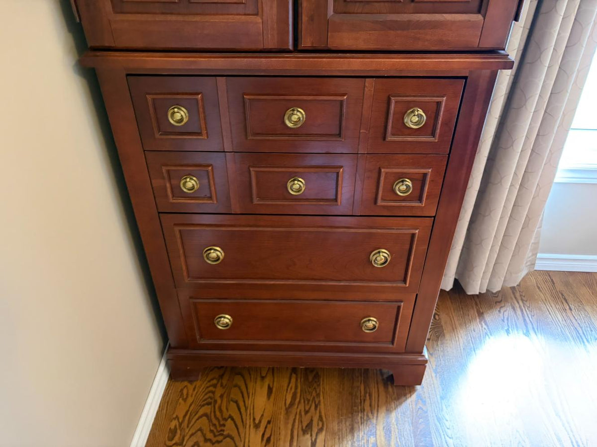 Vaughan-Bassett Wardrobe Lot #