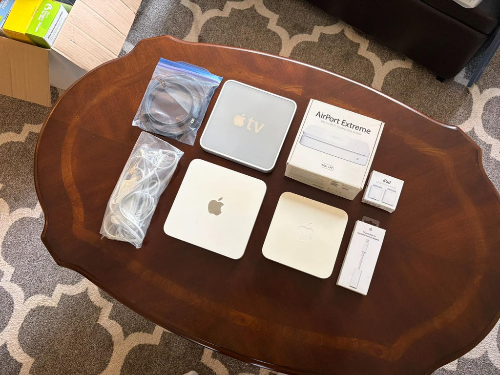 Apple Accessories Lot