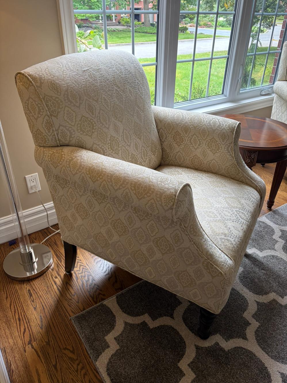 Accent Armchair Lot #1