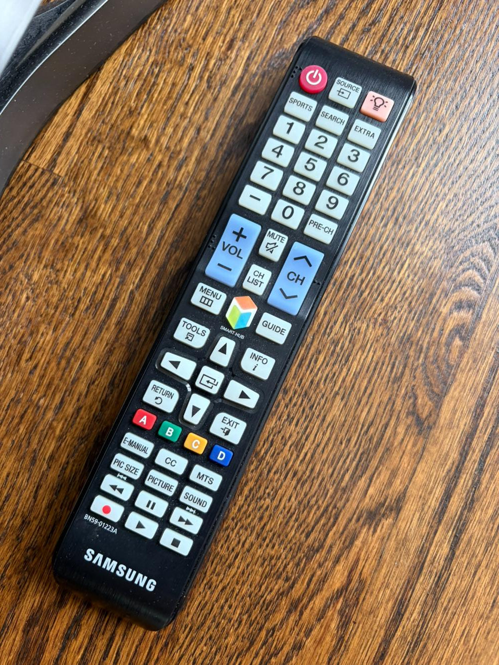 40” Samsung Series 6 Curved Smart Television UN40J6520AFXZC