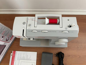Singer Heavy Duty Sewing Machine 4411