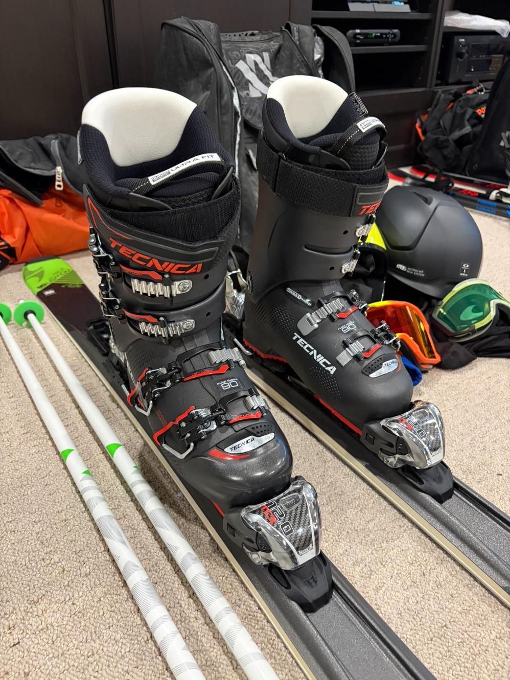 Power Line Blizzard Downhill Skis Lot