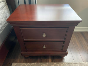 Single Nightstand Lot #1