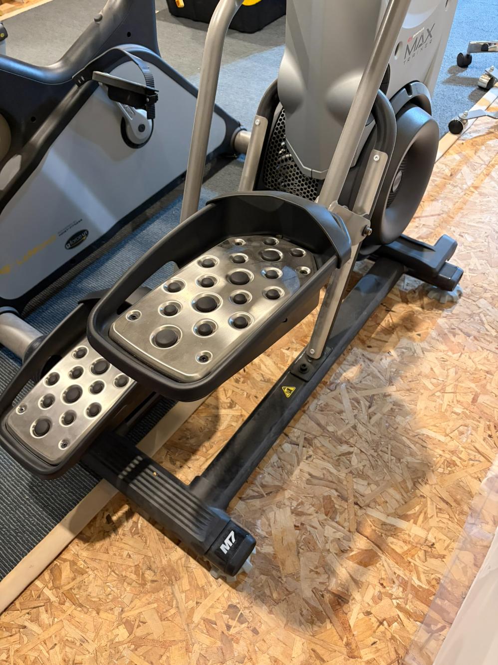 BOWFLEX MAX Trainer M7 Hybrid Elliptical Stair Stepper Machine