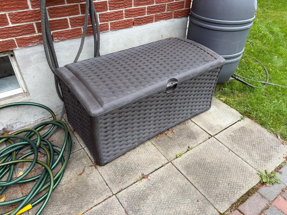Outdoor Storage Box Lot #