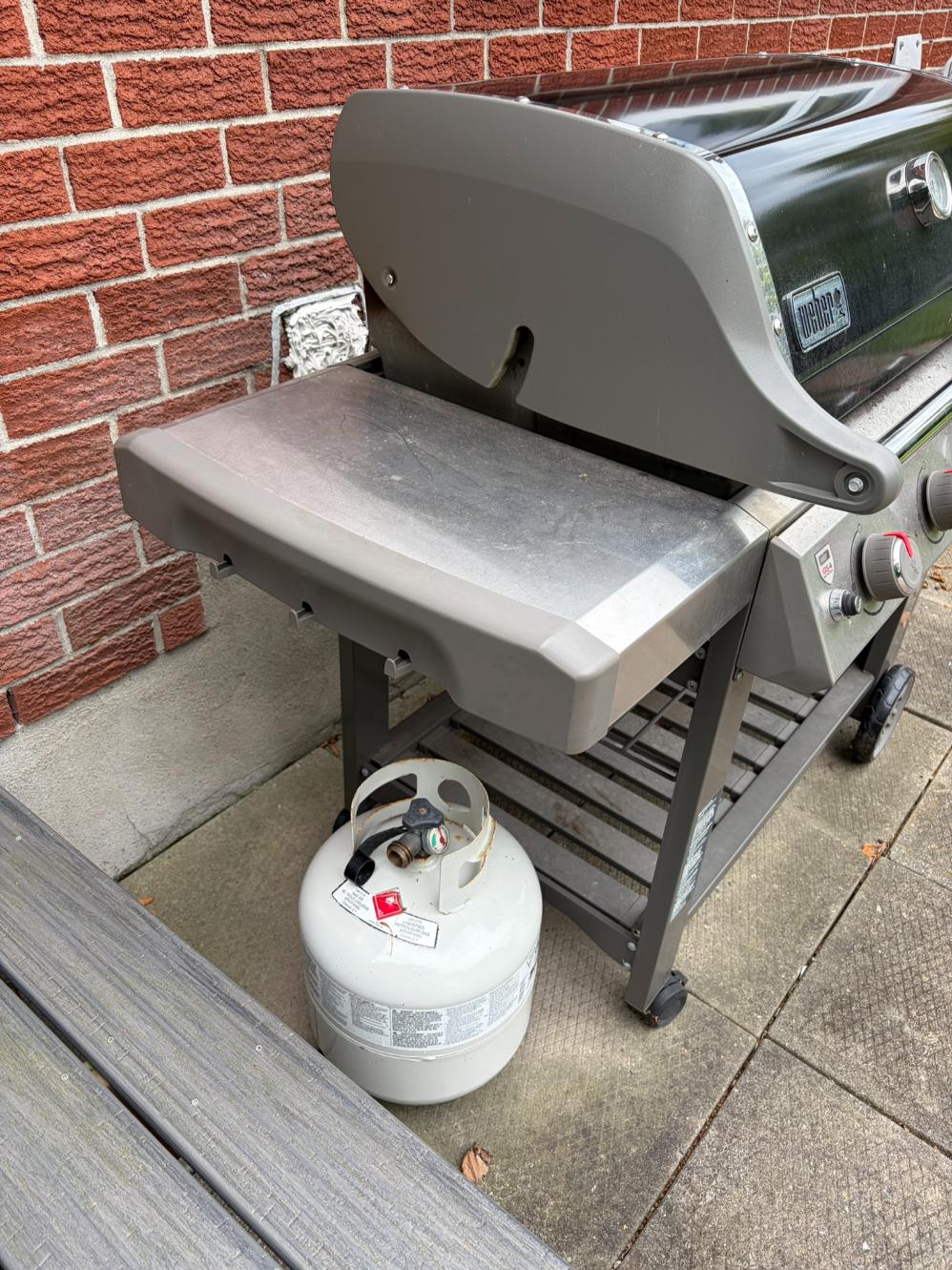 Weber Genesis II E-410 Propane BBQ