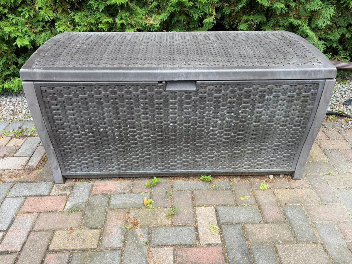 Outdoor Storage Box Lot #