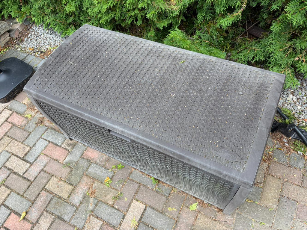 Outdoor Storage Box Lot #