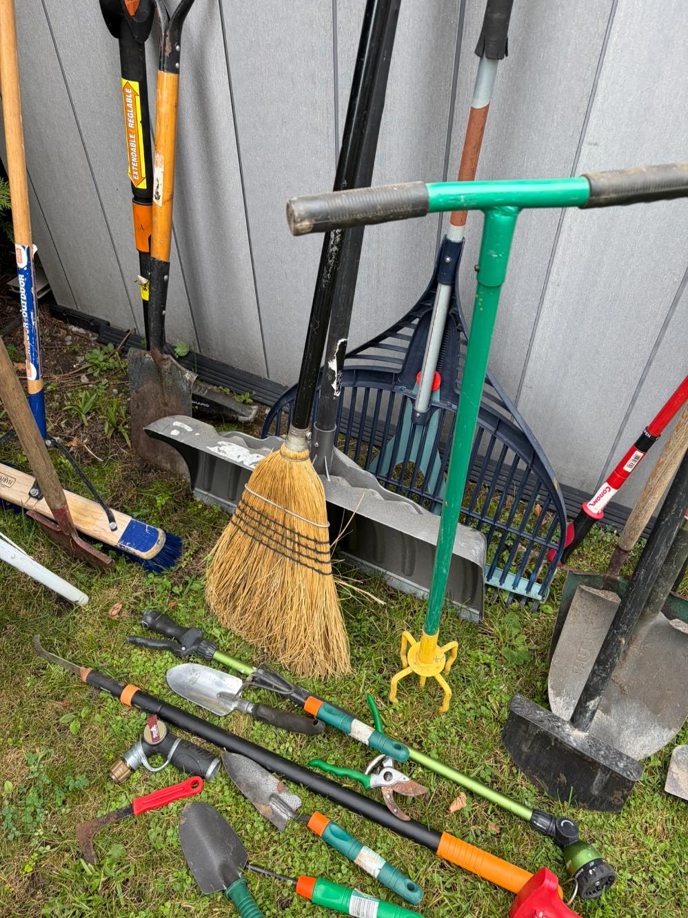 Outdoor Tools Lot