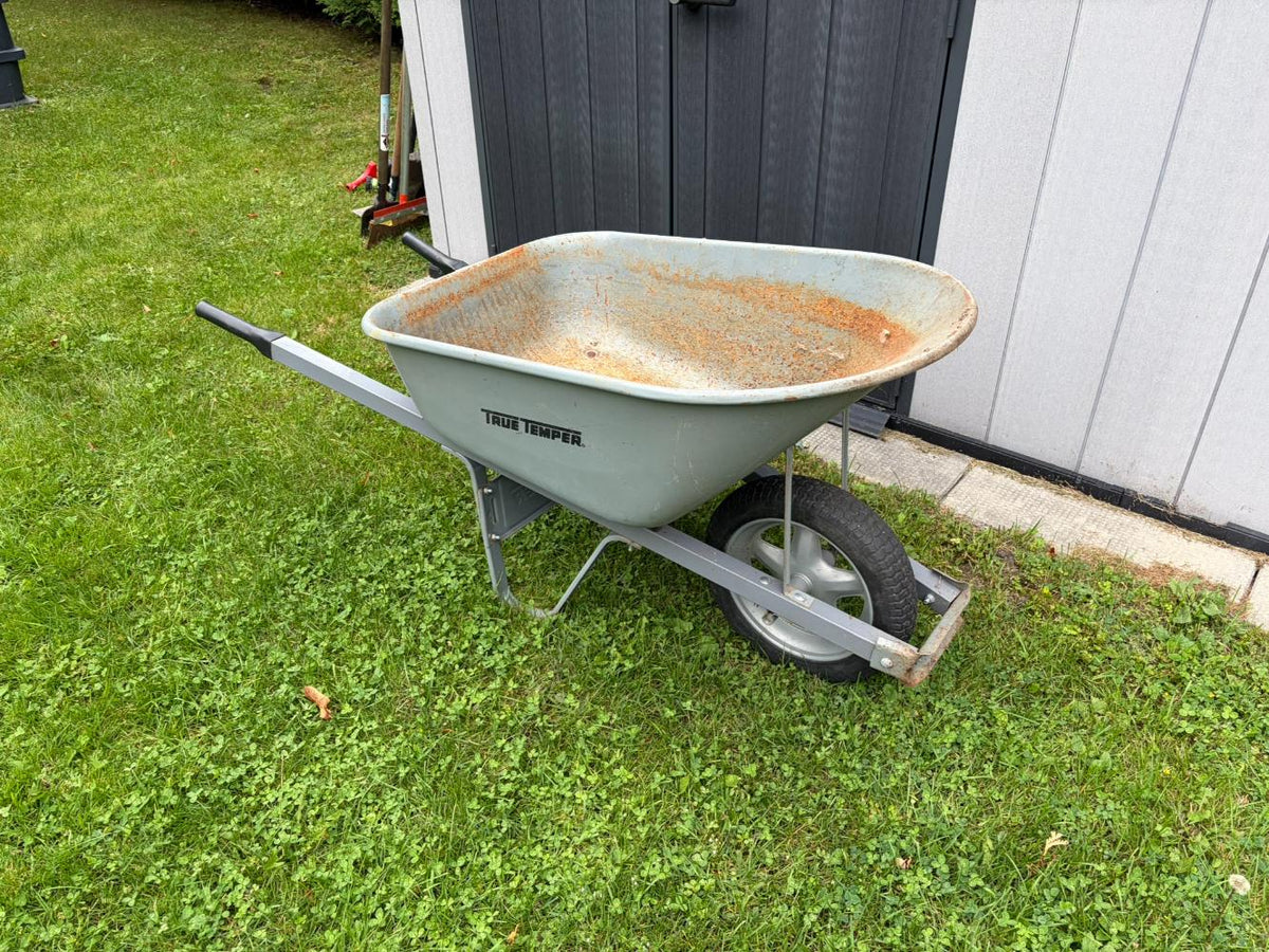 True Temper Wheelbarrow