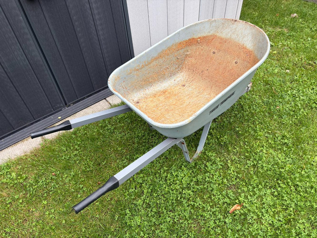True Temper Wheelbarrow