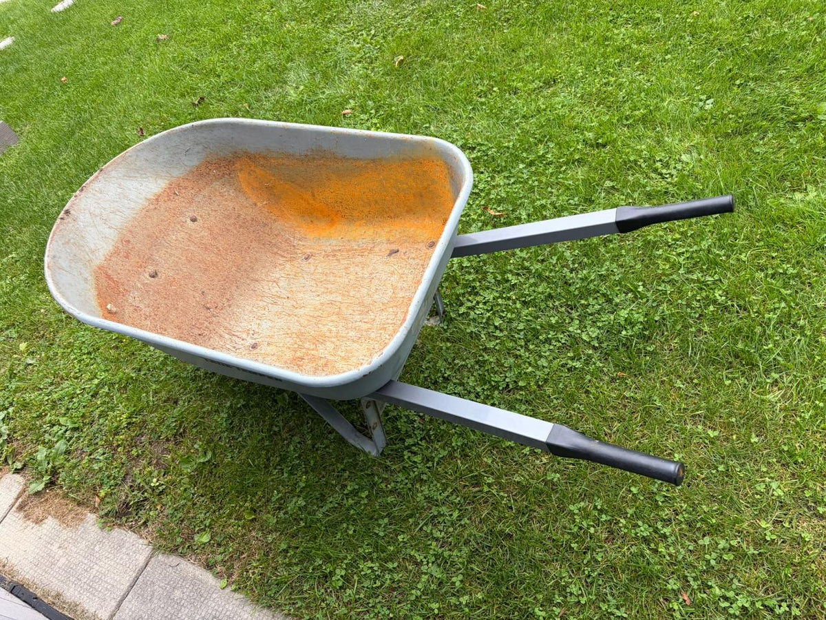 True Temper Wheelbarrow