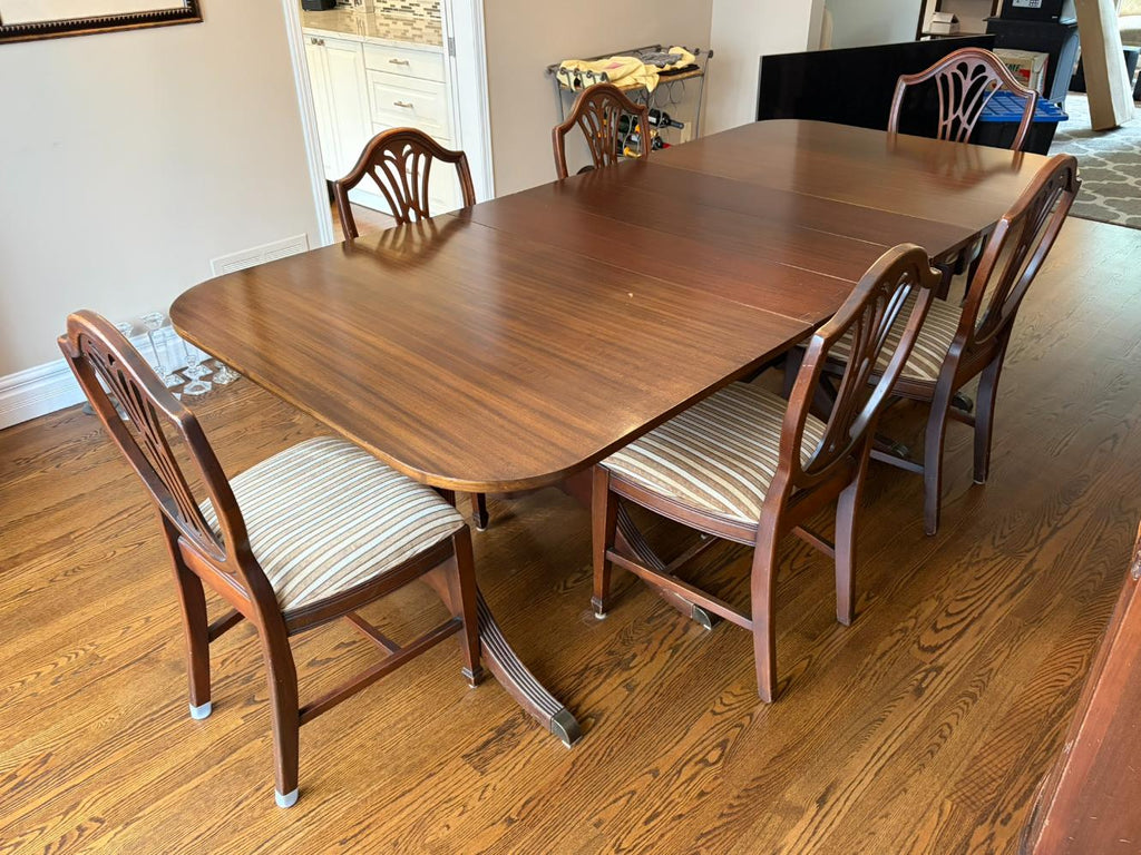 Hespeler Dining Set